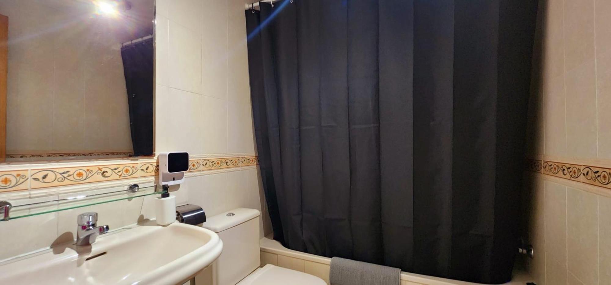 Bajo Con Jardin Deluxe Apartment Benahavis Luaran gambar
